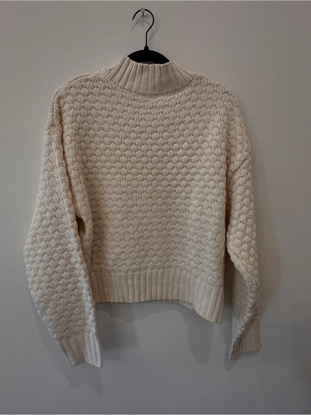 Double Zero Cream Textured Turtleneck Sweater